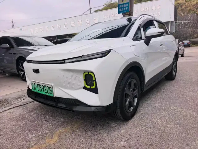 Фотография автомобиля — Geely Geometry E Firefly