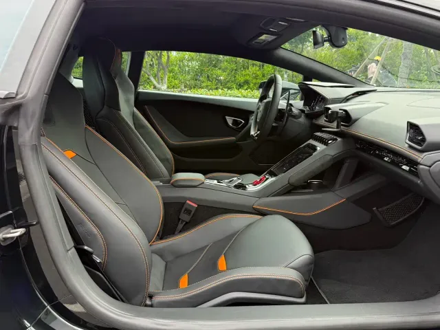 Lamborghini Huracan — Фото автомобиля 12