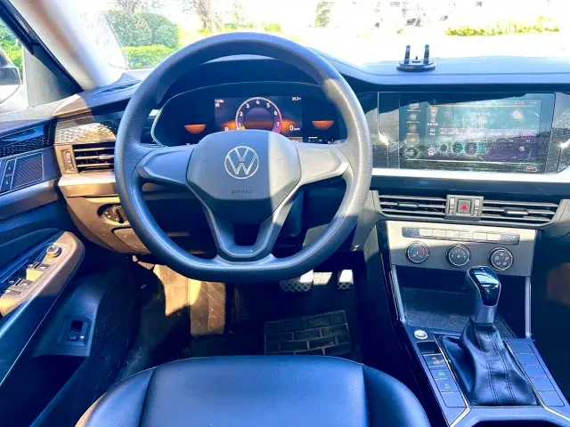 Volkswagen Passat — Фото автомобиля 7
