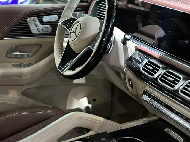 Mercedes-Benz GLS-Class — Фото автомобиля 4