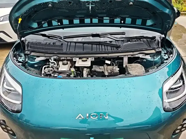 GAC Aion UT — Фото автомобиля 15
