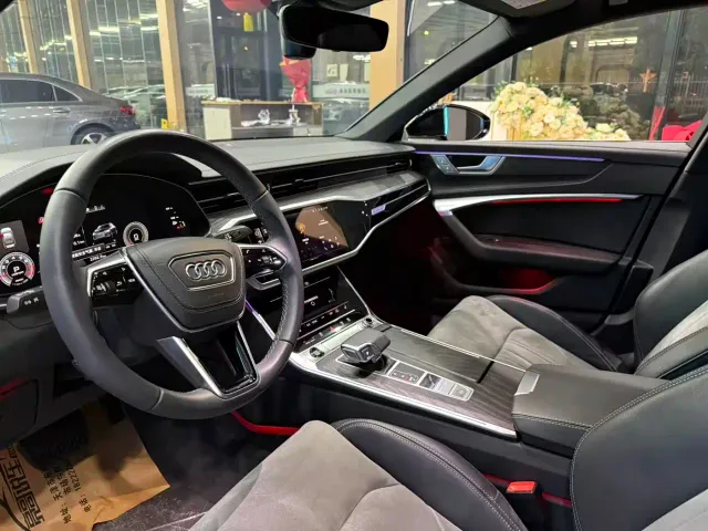 Audi A6L — Фото автомобиля 11