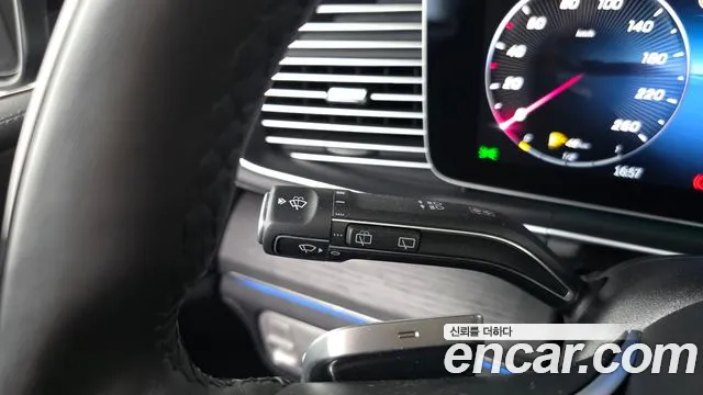 Mercedes-Benz GLS-Class — Фото автомобиля 24