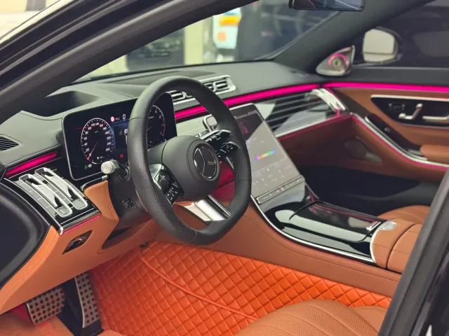 Mercedes-Benz S-Class — Фото автомобиля 5