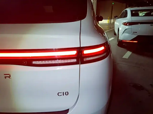 Leapmotor C10 — Фото автомобиля 7