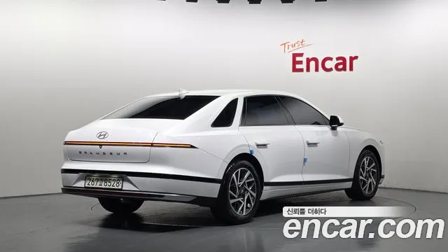 Hyundai Grandeur GN7 — Фото автомобиля 2