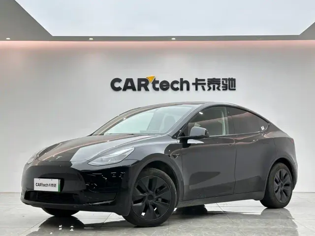 Фотография автомобиля — Tesla Model Y