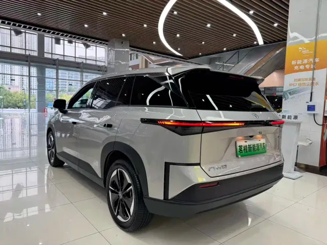Toyota BoZhi 3X — Фото автомобиля 6