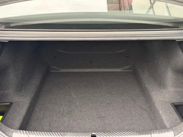 BMW 5 Series — Фото автомобиля 27