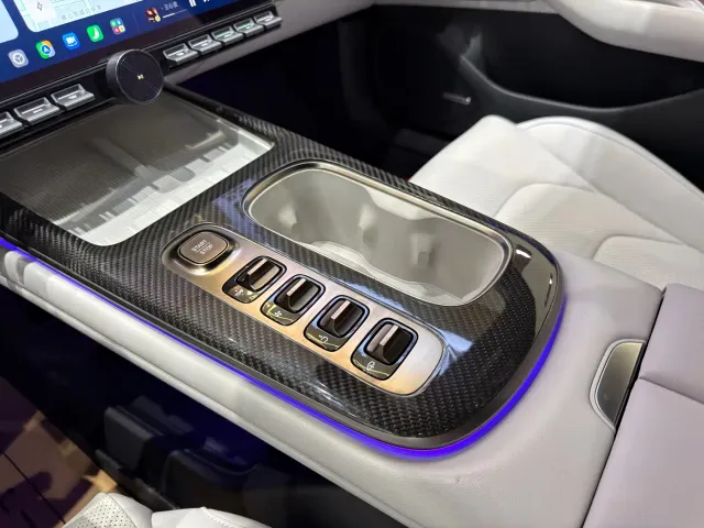 Xiaomi SU7 — Фото автомобиля 11