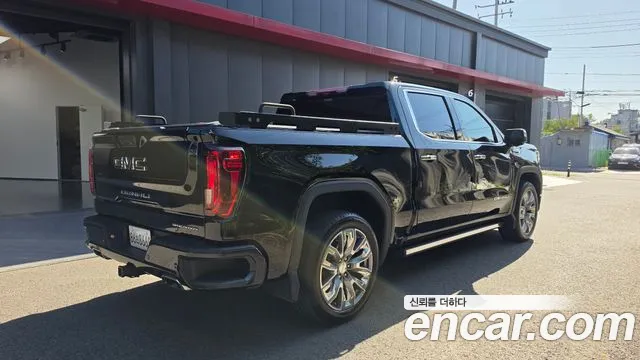 GMC Sierra — Фото автомобиля 2