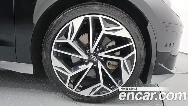 Hyundai Ioniq6 Long Range AWD — Фото автомобиля 18