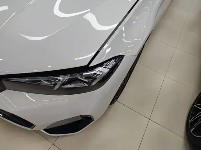 BMW 3 Series — Фото автомобиля 23