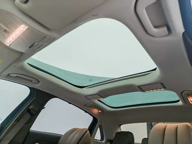 Mercedes-Benz E-Class — Фото автомобиля 10