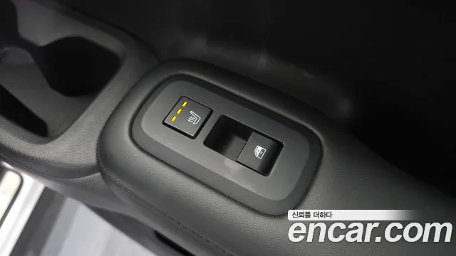 Hyundai Santafe — Фото автомобиля 22