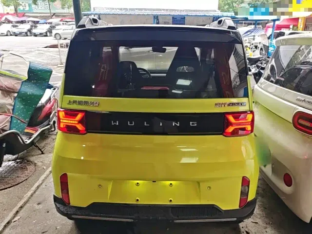 Wuling Hongguang Mini EV — Фото автомобиля 5