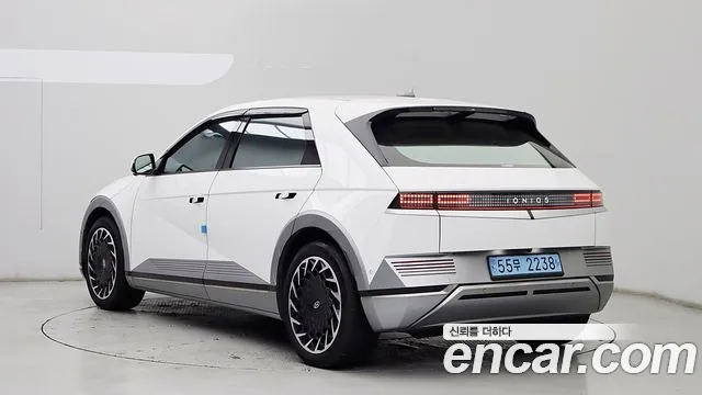 Hyundai Ioniq 5 — Фото автомобиля 4