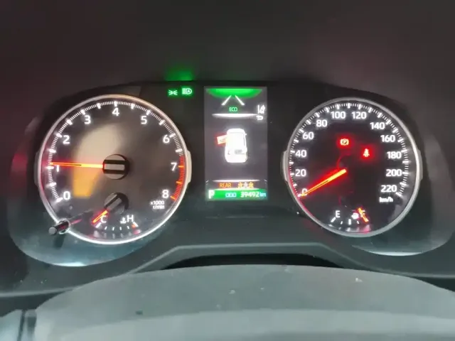 Toyota RAV4 — Фото автомобиля 13