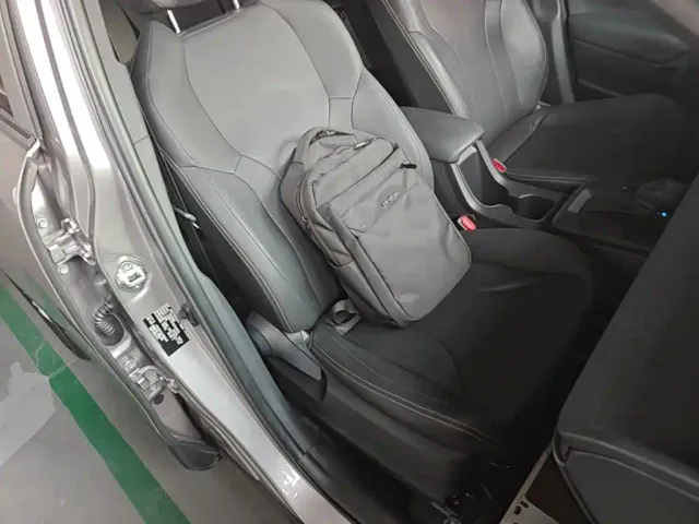 Toyota Corolla Cross — Фото автомобиля 24