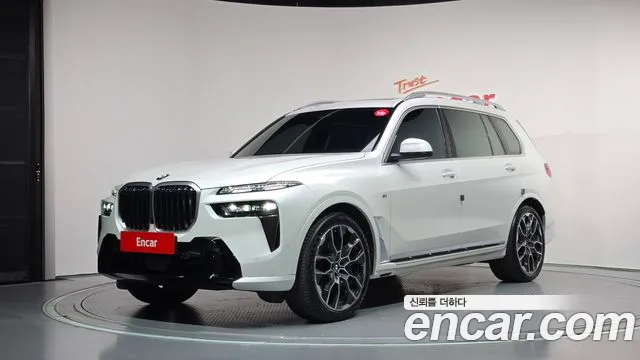 Фотография автомобиля — BMW X7 G07