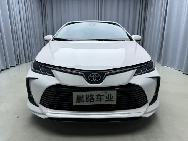 Toyota Corolla — Фото автомобиля 2