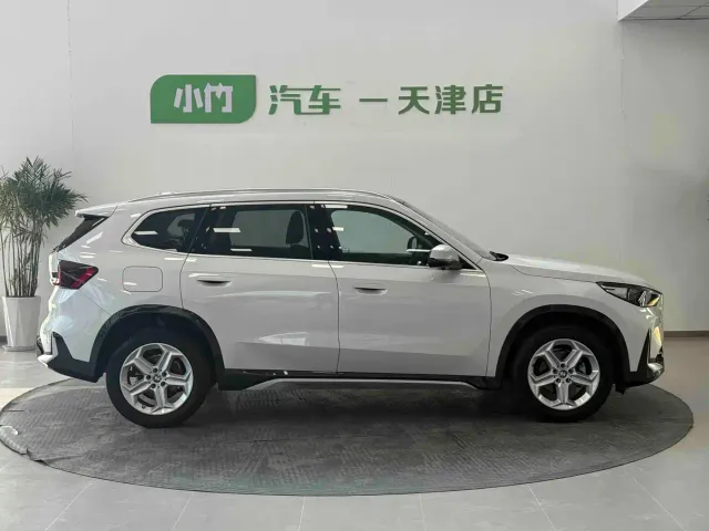 BMW X1 — Фото автомобиля 4