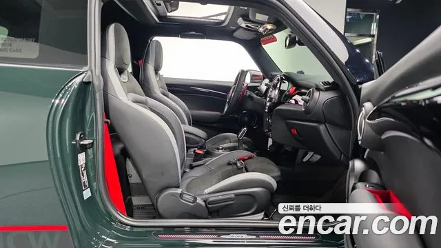 Mini Cooper — Фото автомобиля 7