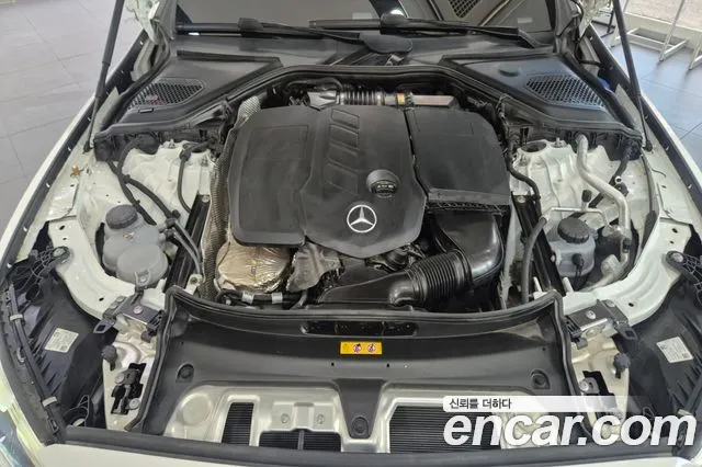 Mercedes-Benz E-Class — Фото автомобиля 6