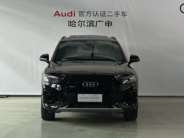 Audi Q5L — Фото автомобиля 3