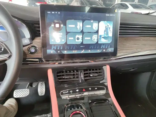 Skyworth Auto HT-i — Фото автомобиля 8