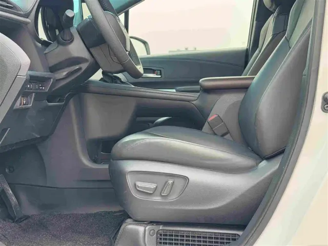 Toyota Granvia — Фото автомобиля 10