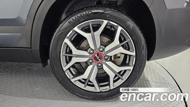 Kia Seltos Seltos Бензин 1.6 Turbo 4WD — Фото автомобиля 21