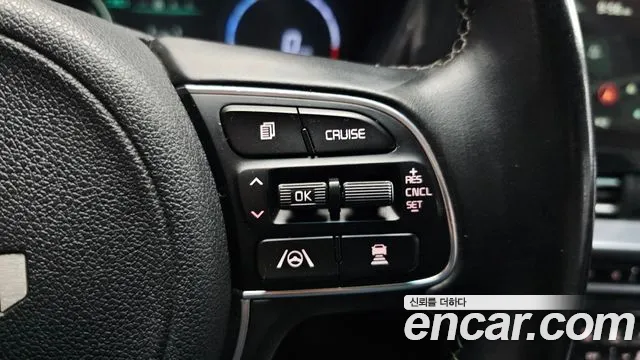 Kia Niro — Фото автомобиля 22