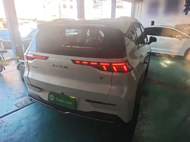 GAC Aion Y — Фото автомобиля 6