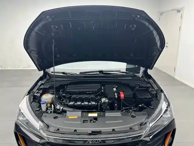 Dongfeng Yixuan — Фото автомобиля 17