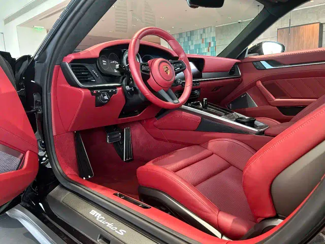 Porsche Porsche 911 2023 Turbo S 3.7T — Фото автомобиля 7