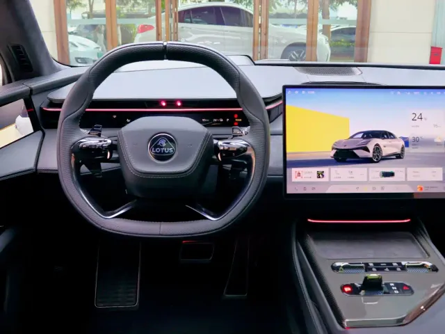 Lotus Emeya — Фото автомобиля 10