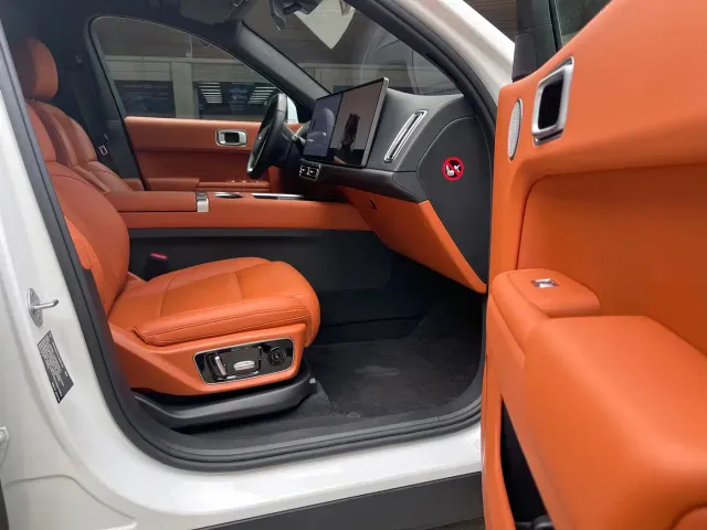Li Auto L7 — Фото автомобиля 9