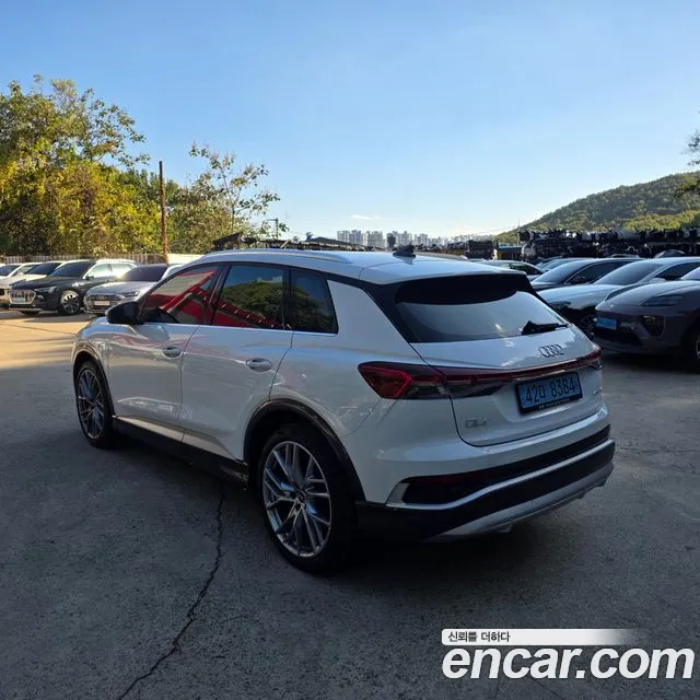 Audi Q4 e-tron F4 — Фото автомобиля 4