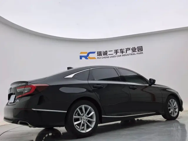 Honda Accord — Фото автомобиля 7