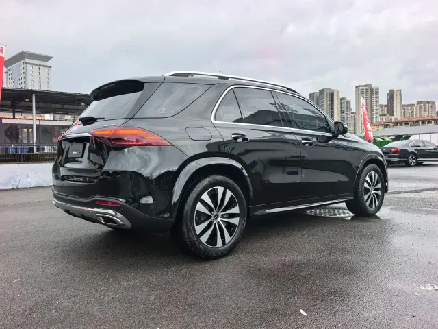 Mercedes-Benz GLE-Class — Фото автомобиля 12