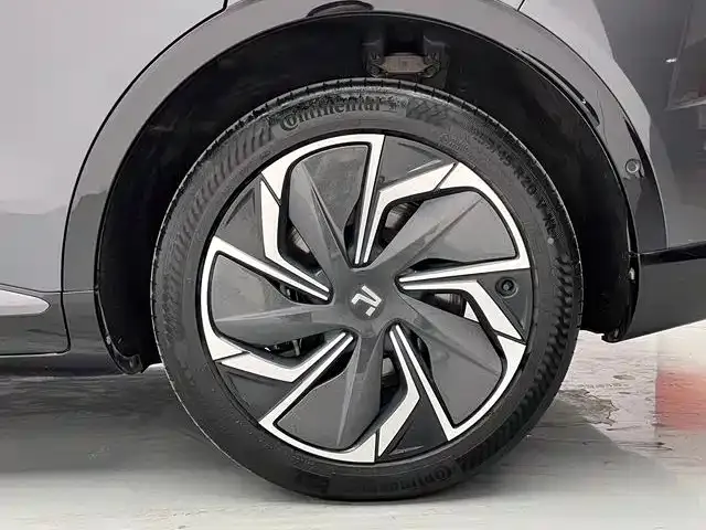 Roewe Feifan R7 — Фото автомобиля 15