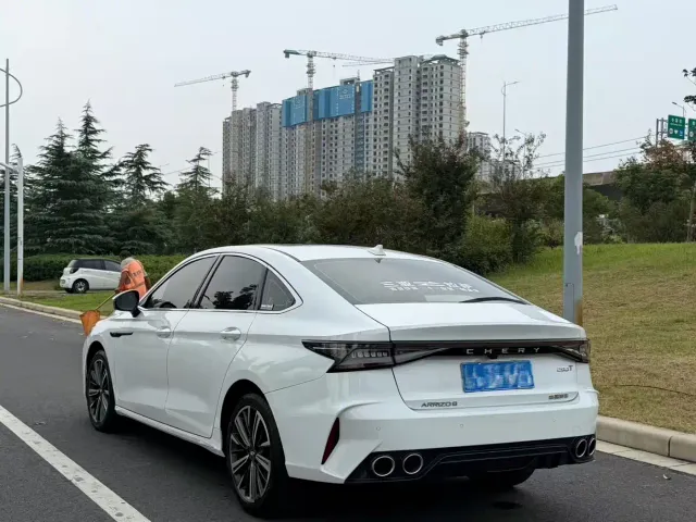 Chery Arrizo 8 — Фото автомобиля 9