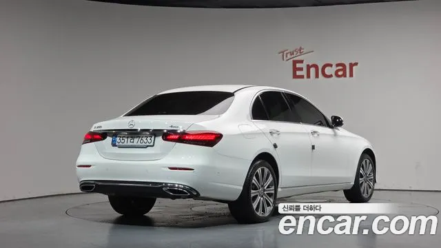 Mercedes-Benz E-Class E-класс W213 E350 4MATIC Exclusive — Фото автомобиля 2