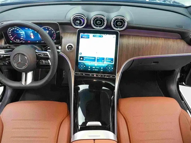 Mercedes-Benz Mercedes-Benz GLC 2025 Facelift GLC 300 L 4MATIC Dynamic 5-seater — Фото автомобиля 8