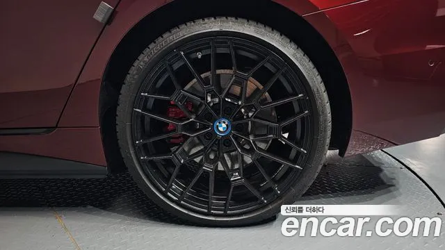 BMW i4 — Фото автомобиля 18