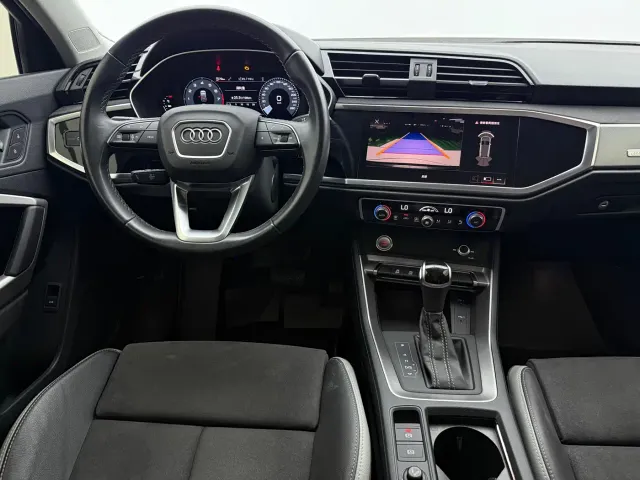 Audi Q3 — Фото автомобиля 10