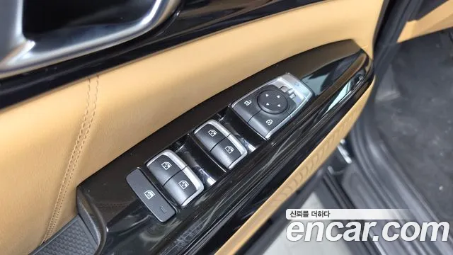 Kia Carnival Generation 4 — Фото автомобиля 29