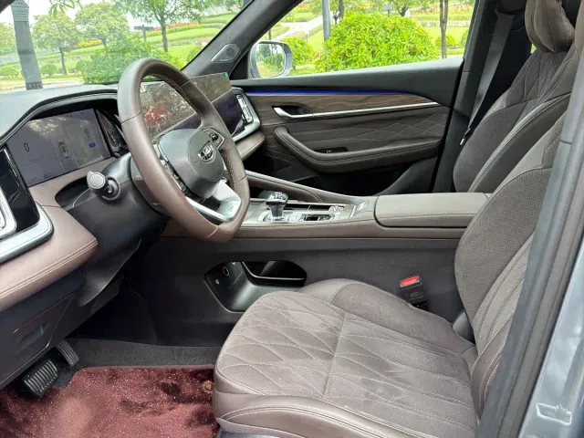 Geely Xingyue L — Фото автомобиля 12