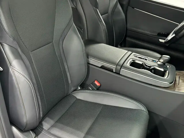 Lexus LM — Фото автомобиля 16